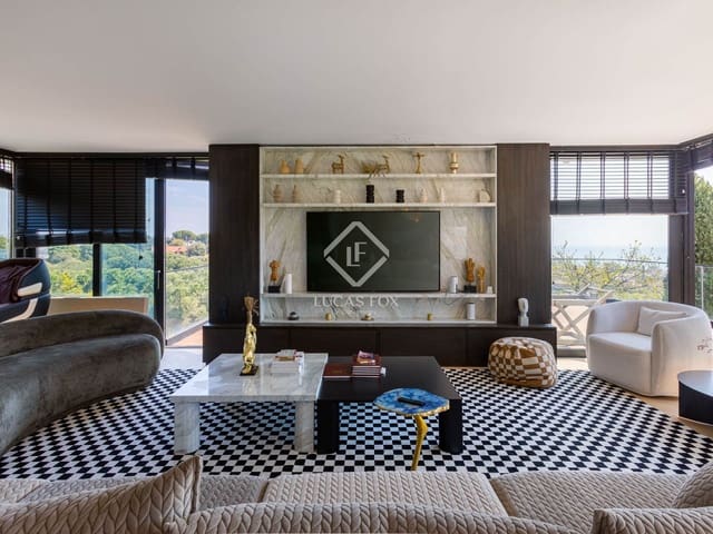 4 slaapkamer Villa te koop in Calella met zwembad garage - € 2.095.000 (Ref: 8960378)