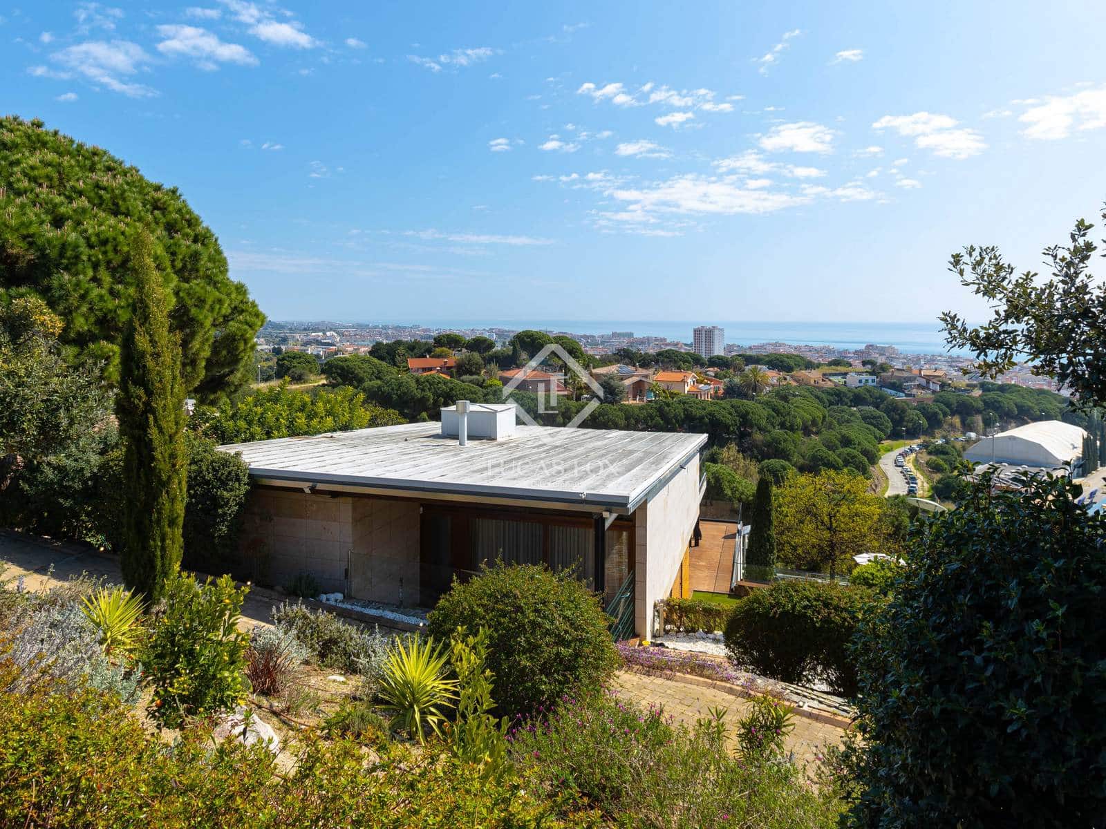 4 soveværelse Villa til salg i Calella med swimmingpool garage - € 2.095.000 (Ref: 8960378)