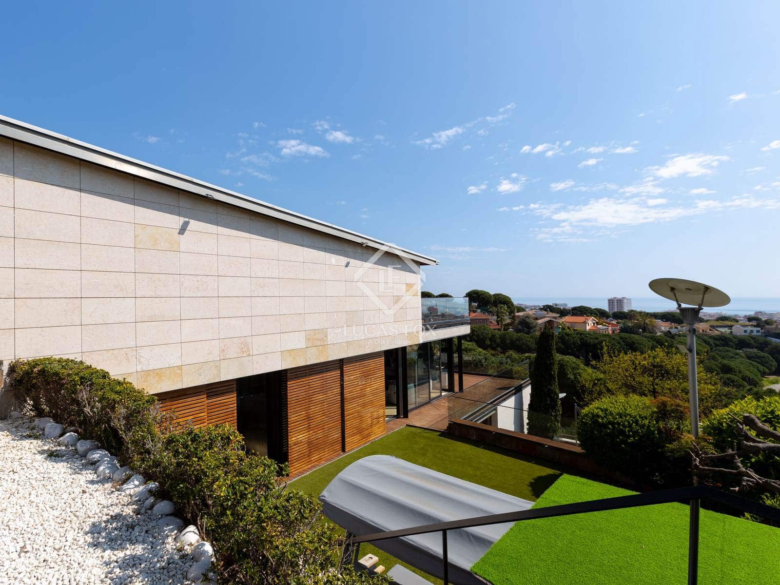 4 soveværelse Villa til salg i Calella med swimmingpool garage - € 2.095.000 (Ref: 8960378)