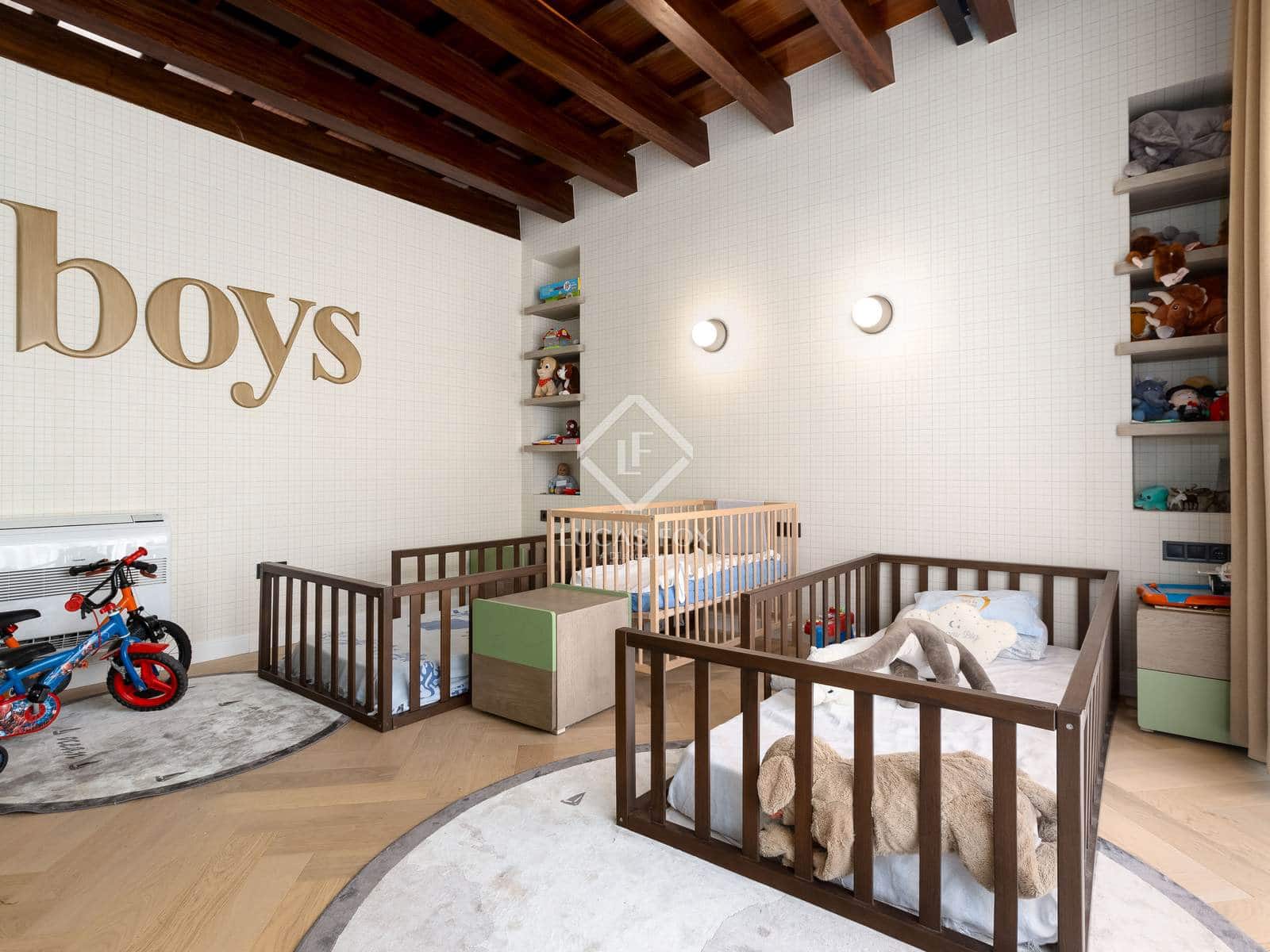 4 soveværelse Villa til salg i Calella med swimmingpool garage - € 2.095.000 (Ref: 8960378)