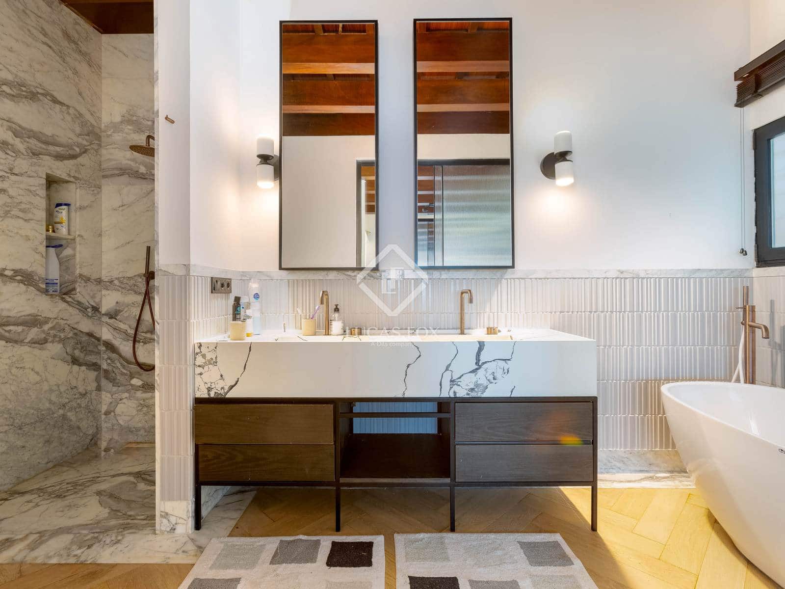 4 soveværelse Villa til salg i Calella med swimmingpool garage - € 2.095.000 (Ref: 8960378)