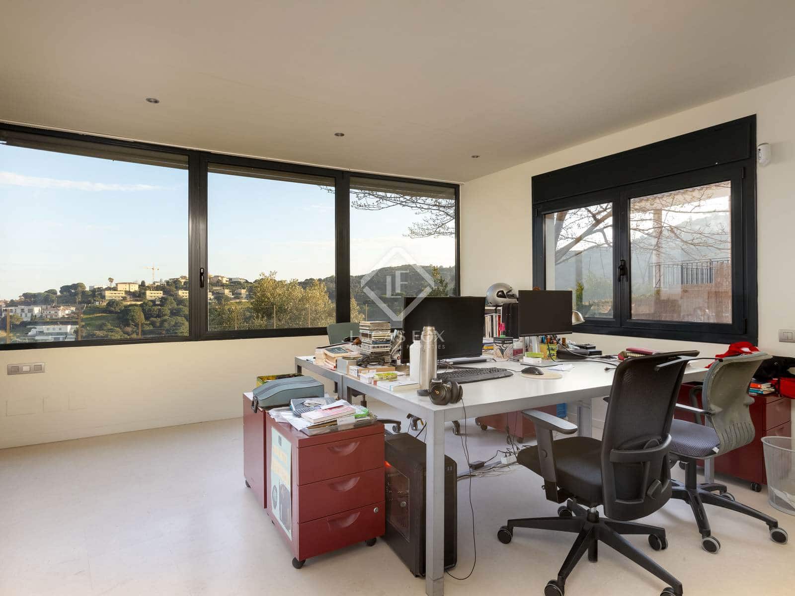 4 soveværelse Villa til salg i Alella med swimmingpool garage - € 1.350.000 (Ref: 8960846)