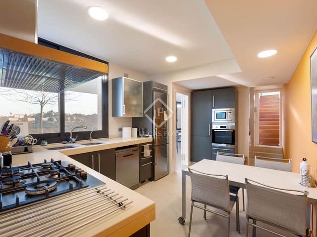 4 soveværelse Villa til salg i Alella med swimmingpool garage - € 1.350.000 (Ref: 8960846)