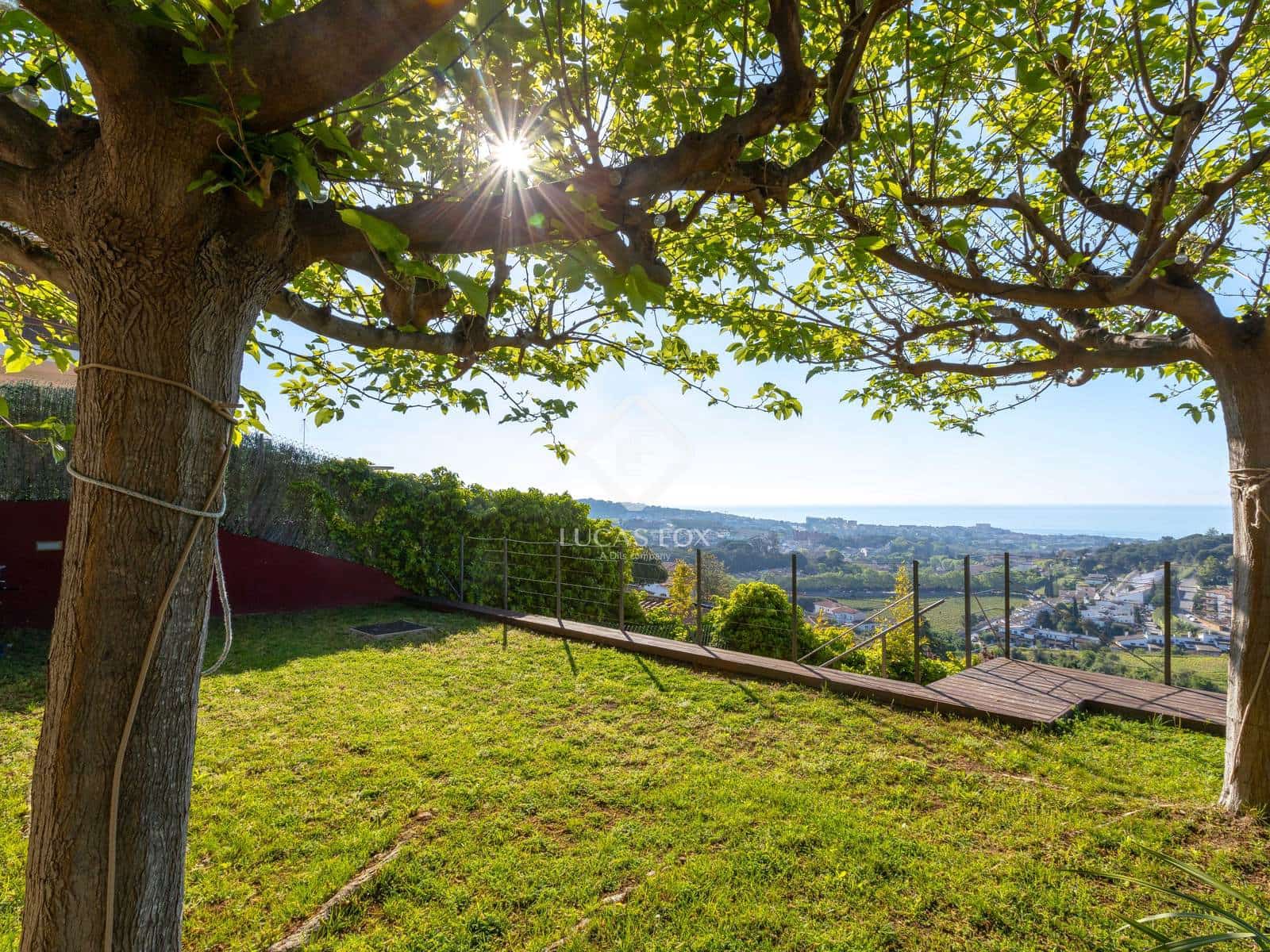 4 soveværelse Villa til salg i Alella med swimmingpool garage - € 1.350.000 (Ref: 8960846)