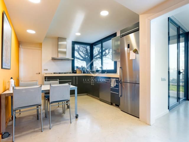 4 soveværelse Villa til salg i Alella med swimmingpool garage - € 1.350.000 (Ref: 8960846)