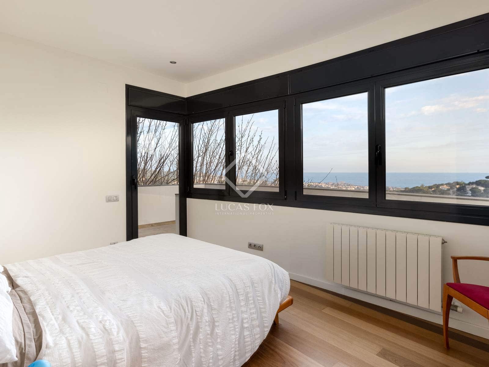 4 soveværelse Villa til salg i Alella med swimmingpool garage - € 1.350.000 (Ref: 8960846)