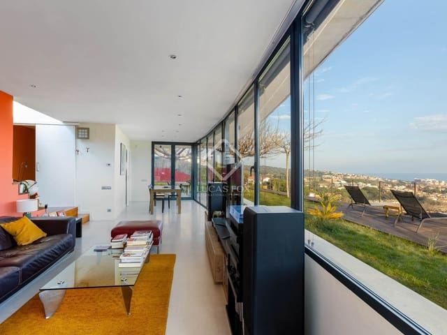 4 soveværelse Villa til salg i Alella med swimmingpool garage - € 1.350.000 (Ref: 8960846)