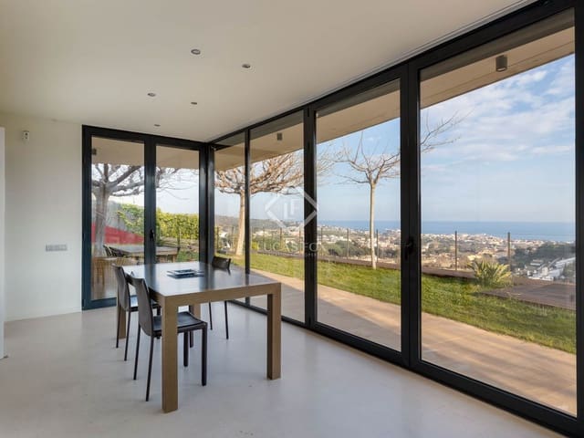 4 soveværelse Villa til salg i Alella med swimmingpool garage - € 1.350.000 (Ref: 8960846)