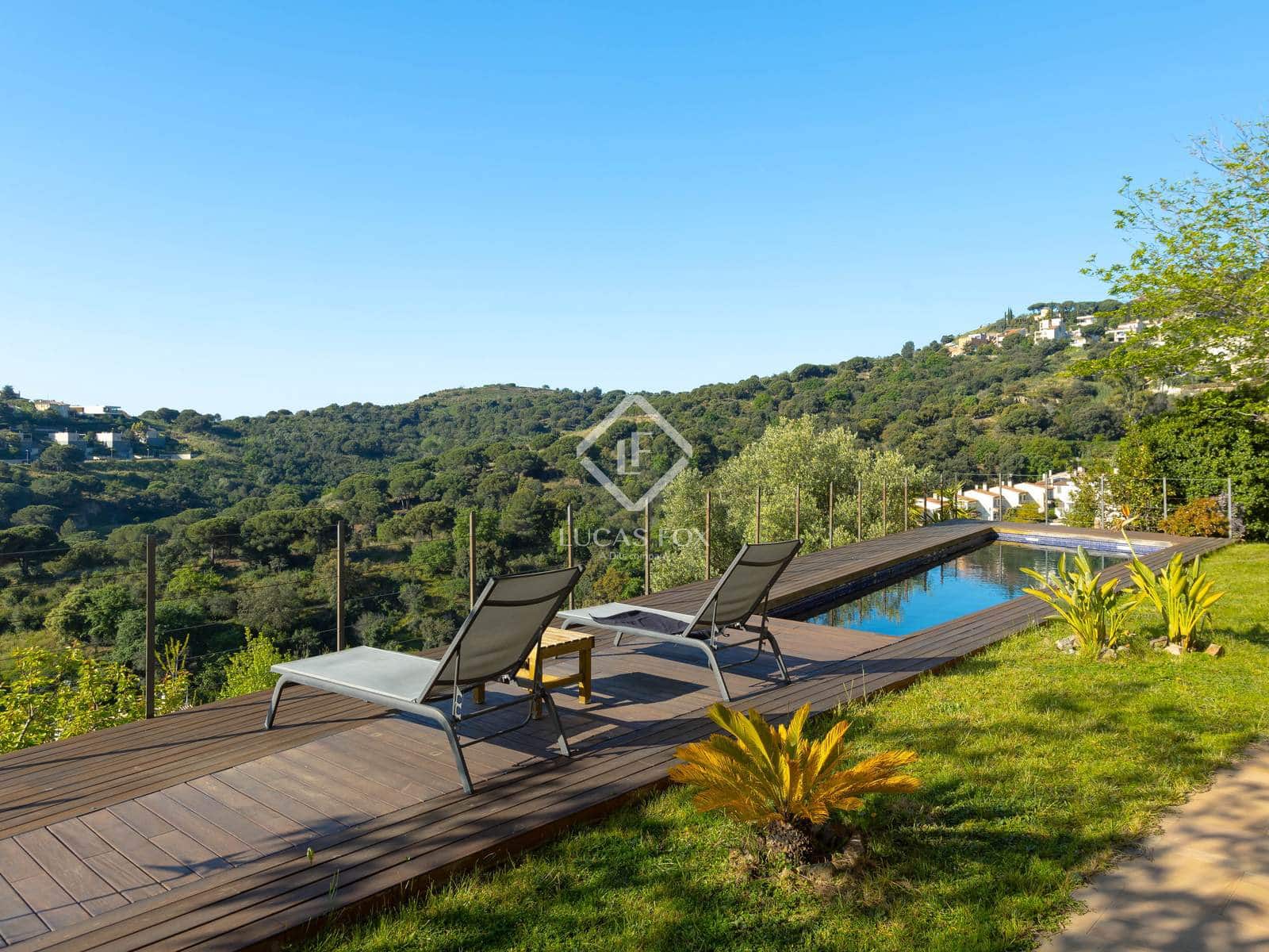 4 soveværelse Villa til salg i Alella med swimmingpool garage - € 1.350.000 (Ref: 8960846)