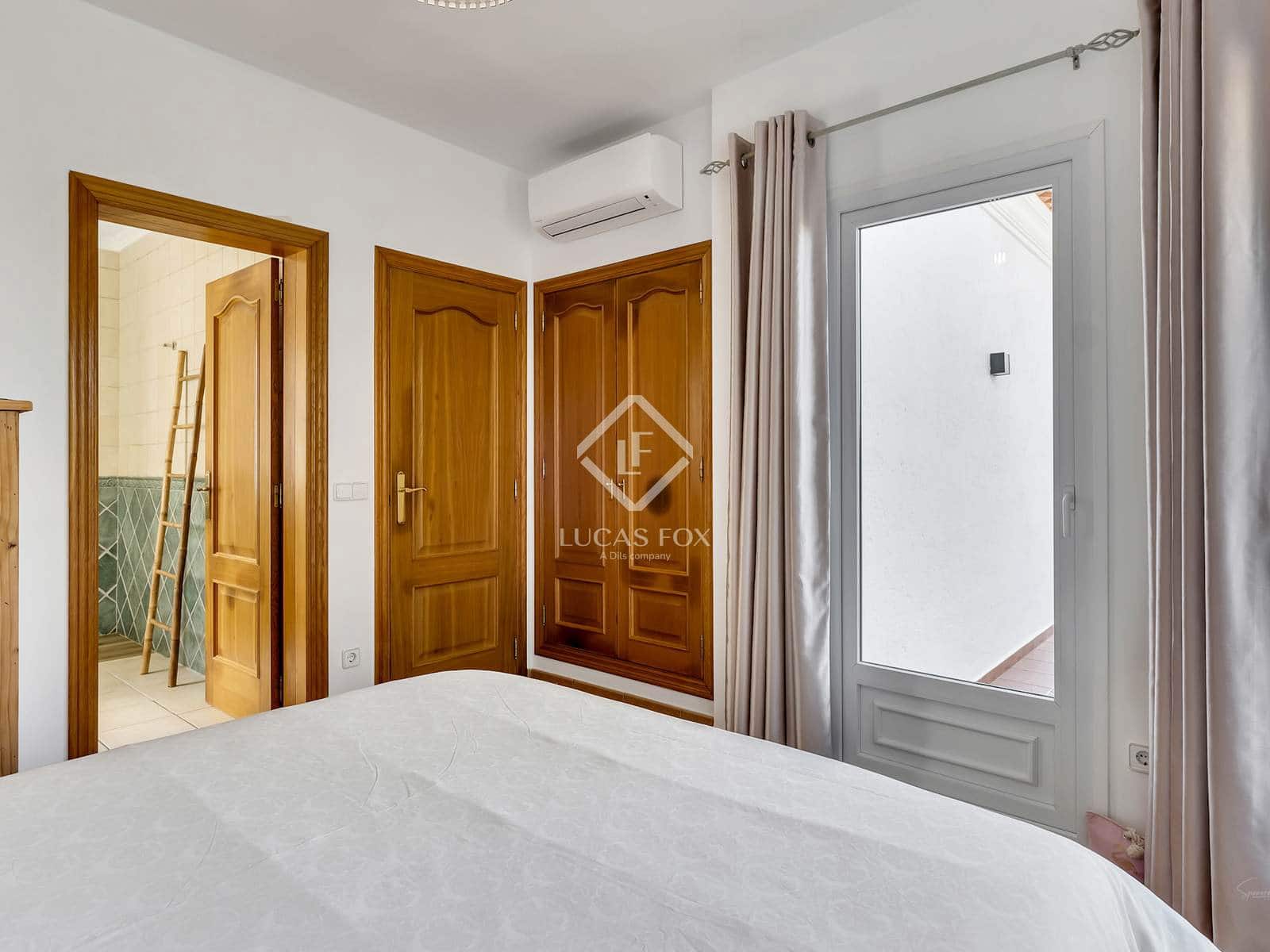 4 quarto Moradia para venda em Javea / Xabia com piscina garagem - 1 675 000 € (Ref: 8960848)