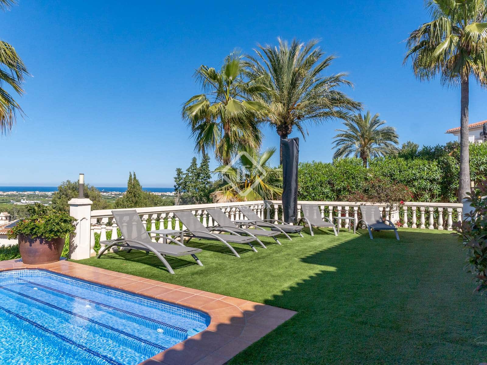 4 quarto Moradia para venda em Javea / Xabia com piscina garagem - 1 675 000 € (Ref: 8960848)