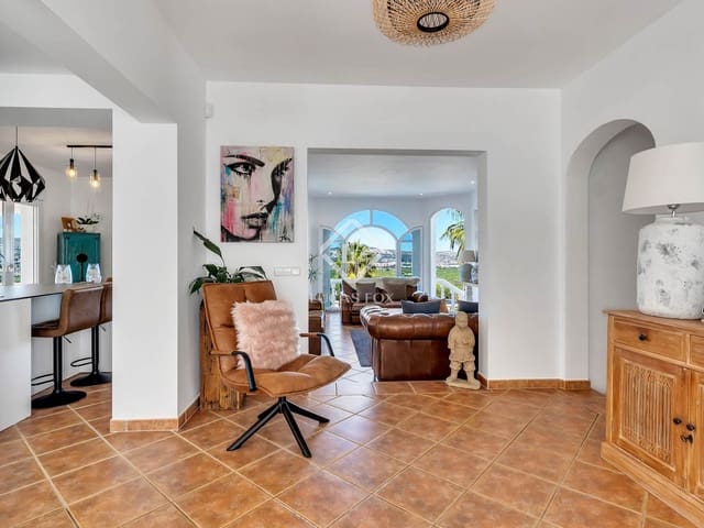 4 quarto Moradia para venda em Javea / Xàbia com piscina garagem - 1 675 000 € (Ref: 8960848)