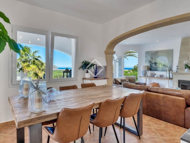 4 quarto Moradia para venda em Javea / Xàbia com piscina garagem - 1 675 000 € (Ref: 8960848)