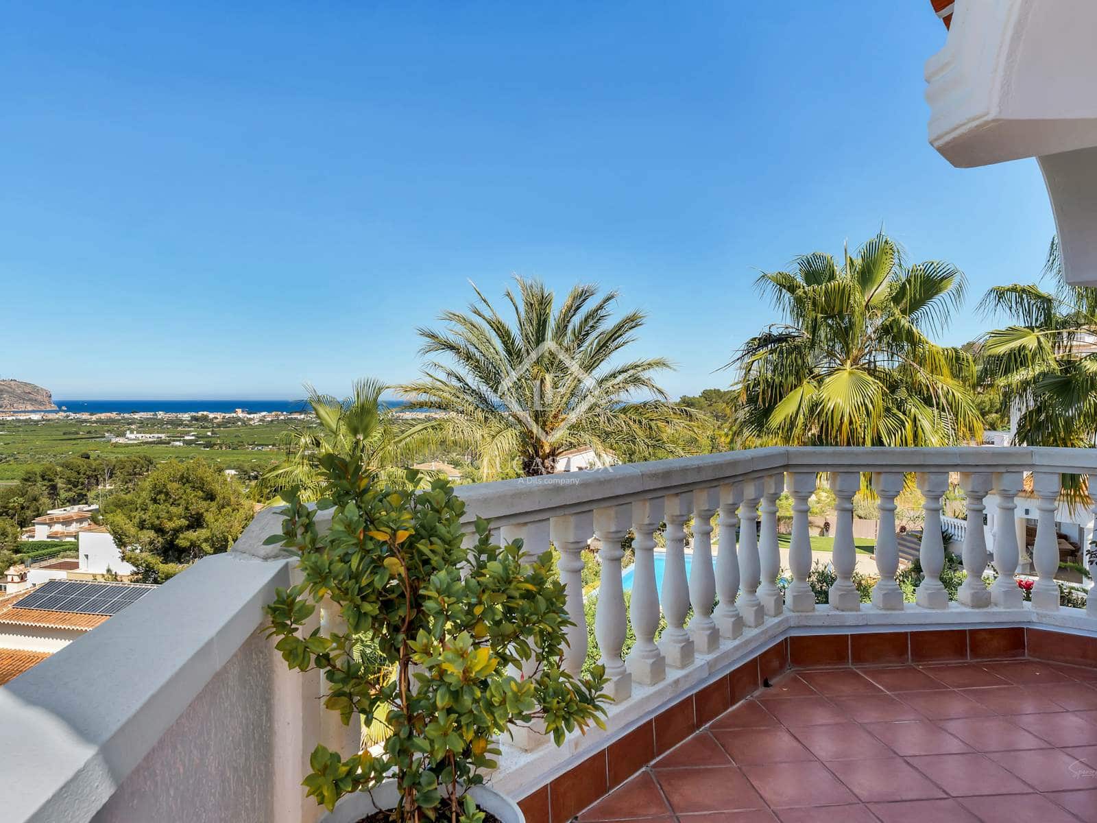 4 quarto Moradia para venda em Javea / Xabia com piscina garagem - 1 675 000 € (Ref: 8960848)