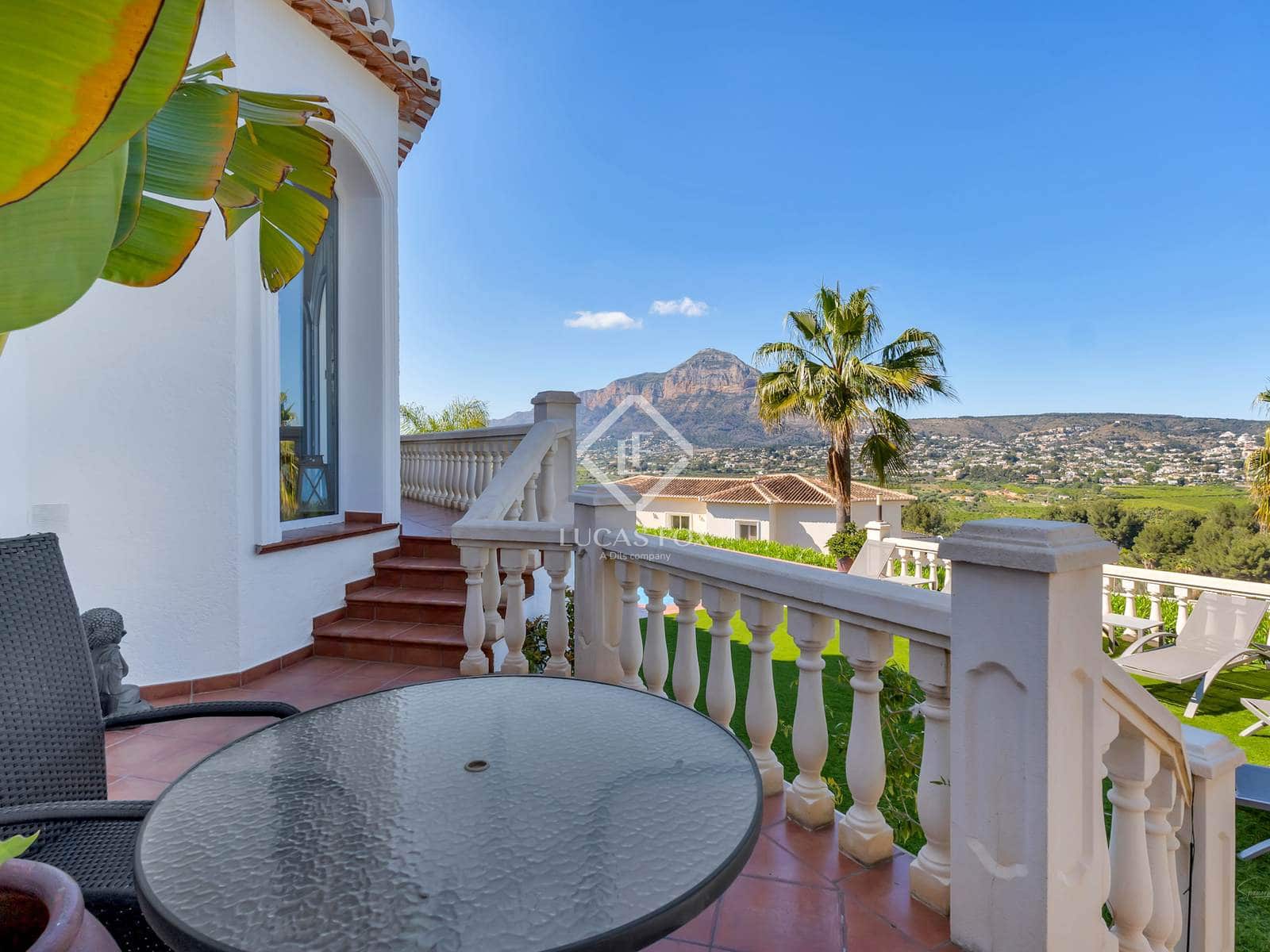 4 quarto Moradia para venda em Javea / Xabia com piscina garagem - 1 675 000 € (Ref: 8960848)