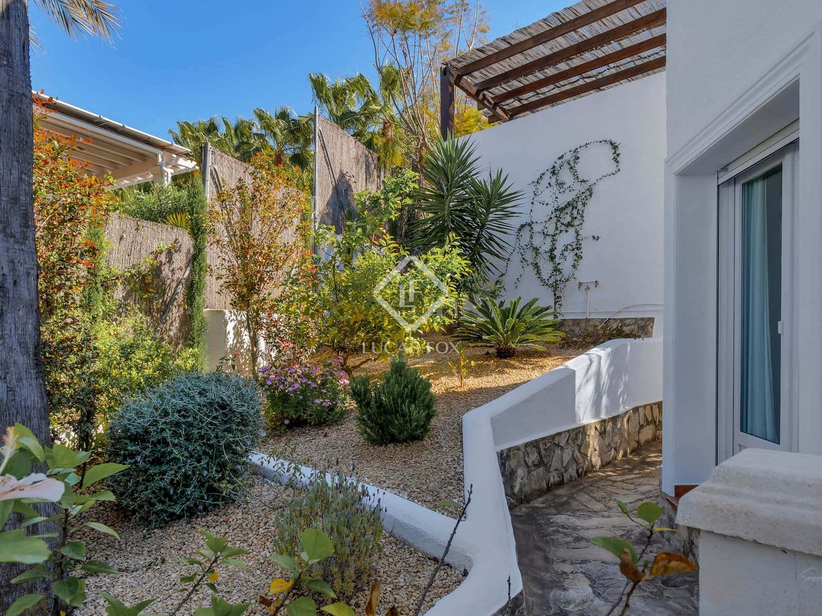 4 quarto Moradia para venda em Javea / Xabia com piscina garagem - 1 675 000 € (Ref: 8960848)