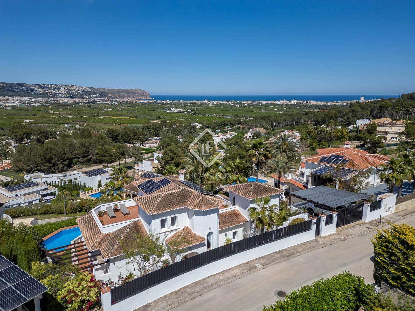 4 quarto Moradia para venda em Javea / Xabia com piscina garagem - 1 675 000 € (Ref: 8960848)