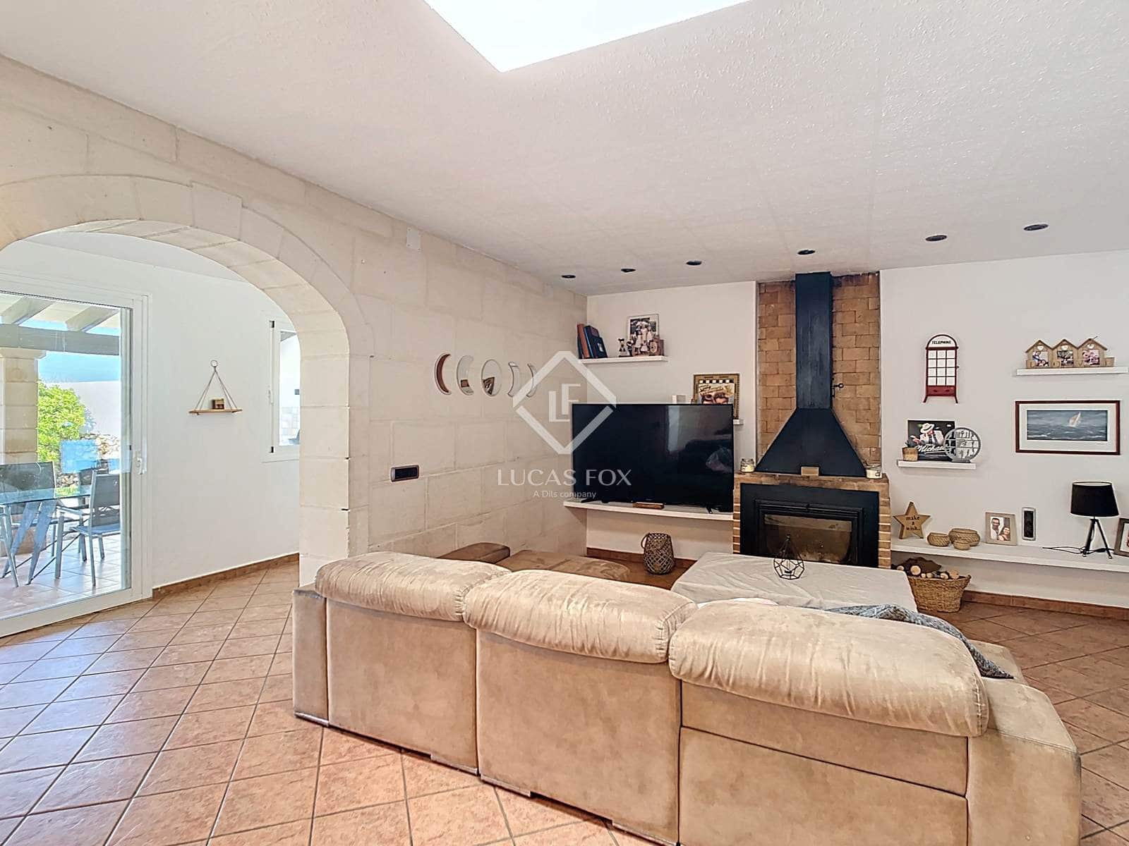 5 soveværelse Finca/Landehus til salg i Ciutadella de Menorca med swimmingpool garage - € 1.050.000 (Ref: 8961018)