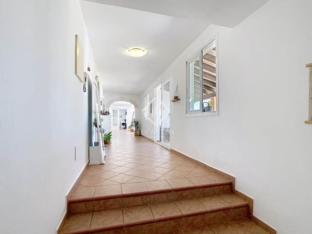 5 slaapkamer Finca/Landhuis te koop in Ciutadella de Menorca met zwembad garage - € 1.050.000 (Ref: 8961018)