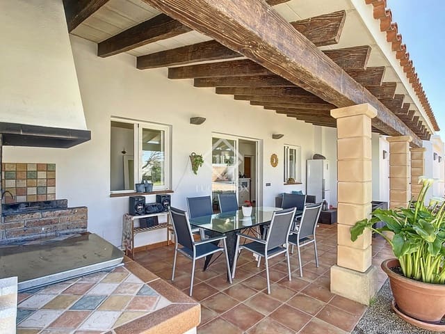 5 slaapkamer Finca/Landhuis te koop in Ciutadella de Menorca met zwembad garage - € 1.050.000 (Ref: 8961018)