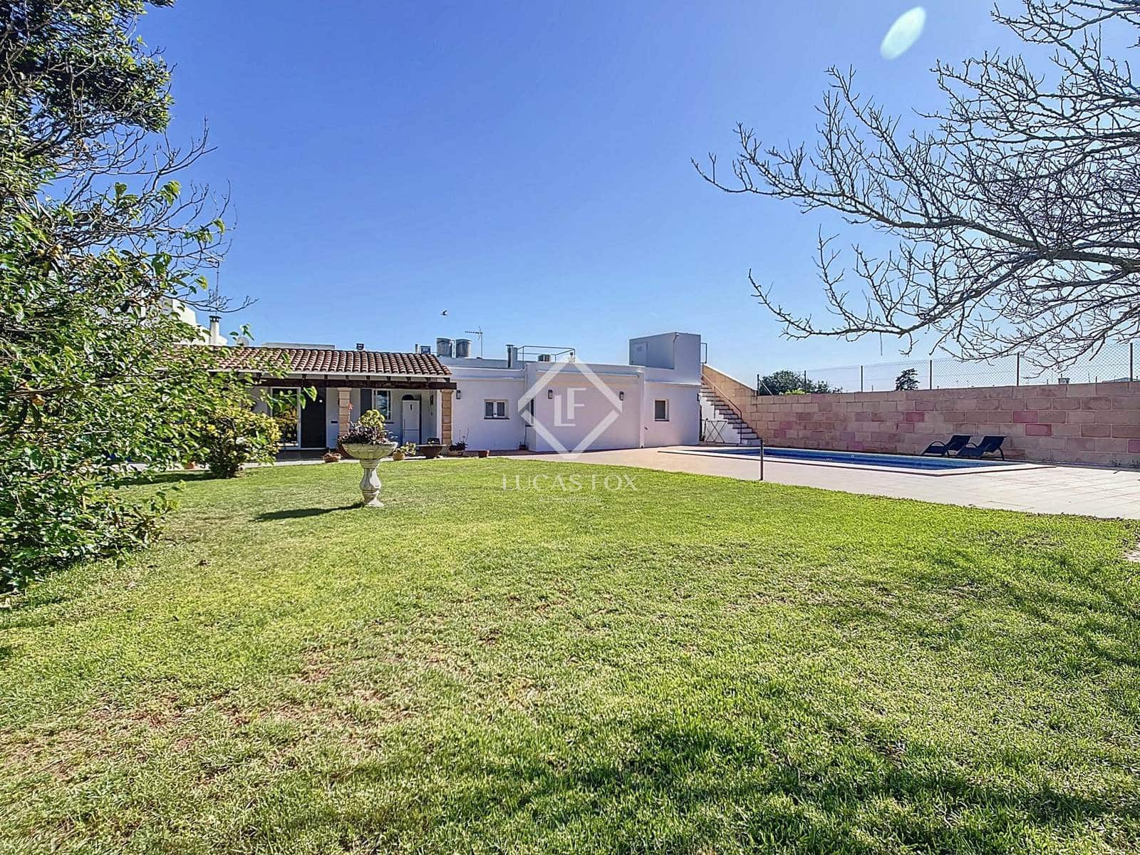 5 soveværelse Finca/Landehus til salg i Ciutadella de Menorca med swimmingpool garage - € 1.050.000 (Ref: 8961018)