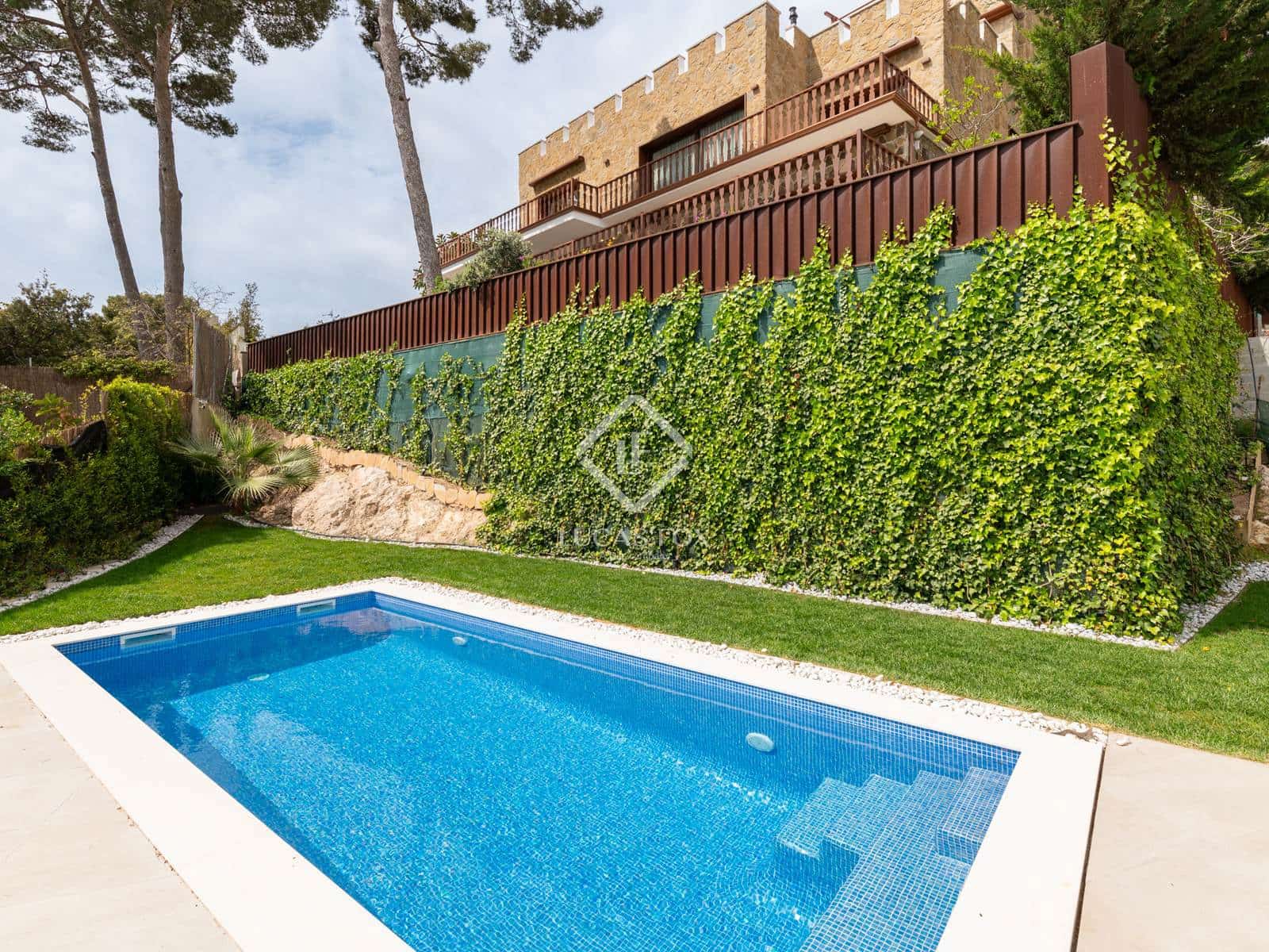 6 slaapkamer Villa te koop in Castelldefels met zwembad garage - € 2.900.000 (Ref: 8967463)