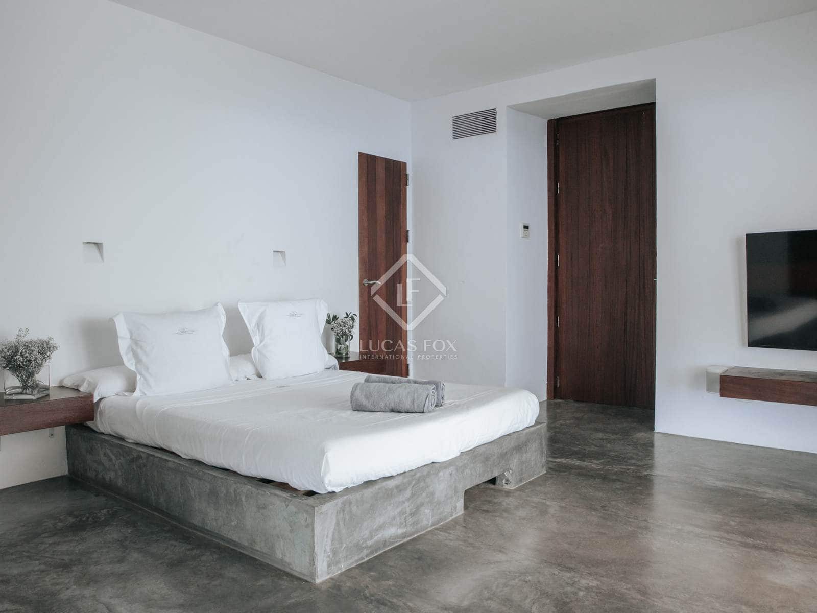 8 soveværelse Villa til salg i Sant Joan de Labritja med swimmingpool garage - € 7.200.000 (Ref: 8967465)