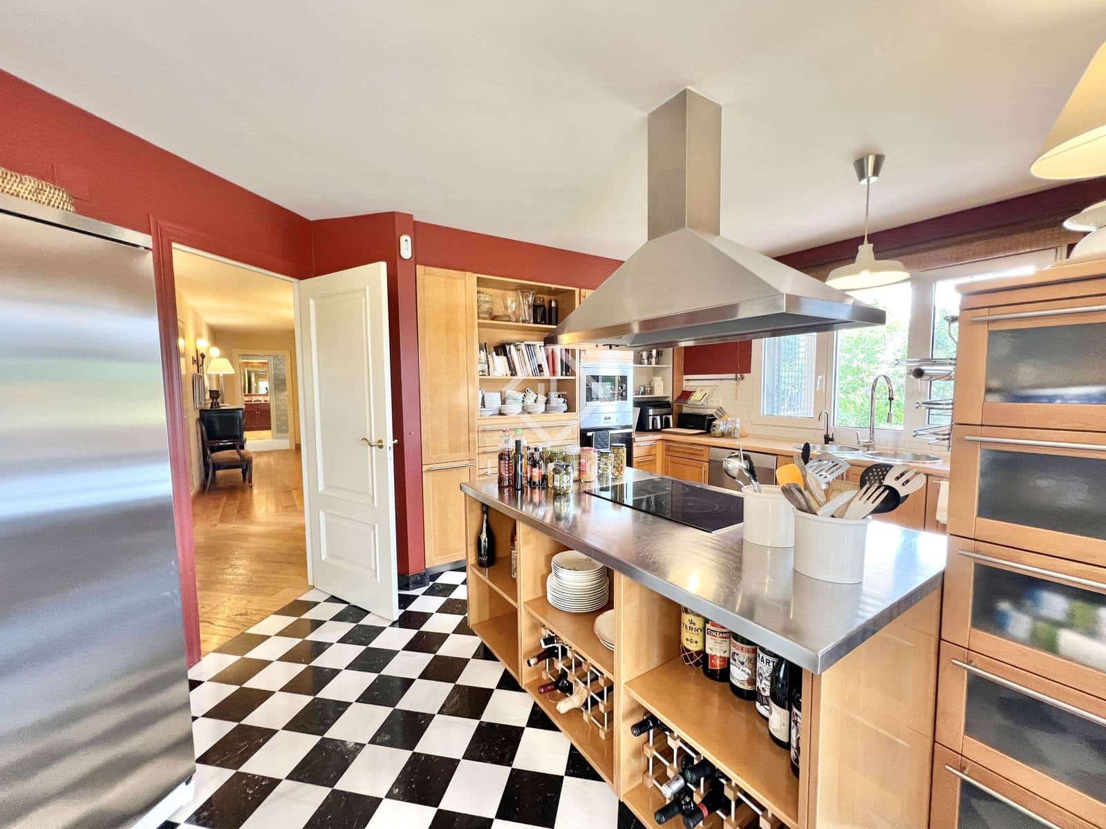 3 soveværelse Villa til salg i Ibi med swimmingpool garage - € 980.000 (Ref: 8967466)