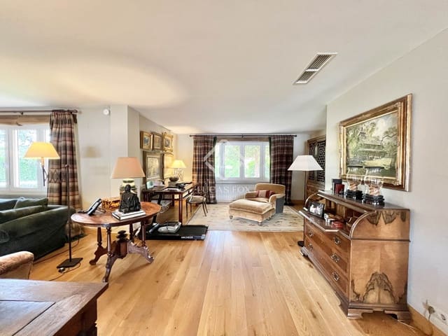 3 bedroom Villa for sale in Ibi with pool garage - € 980,000 (Ref: 8967466)