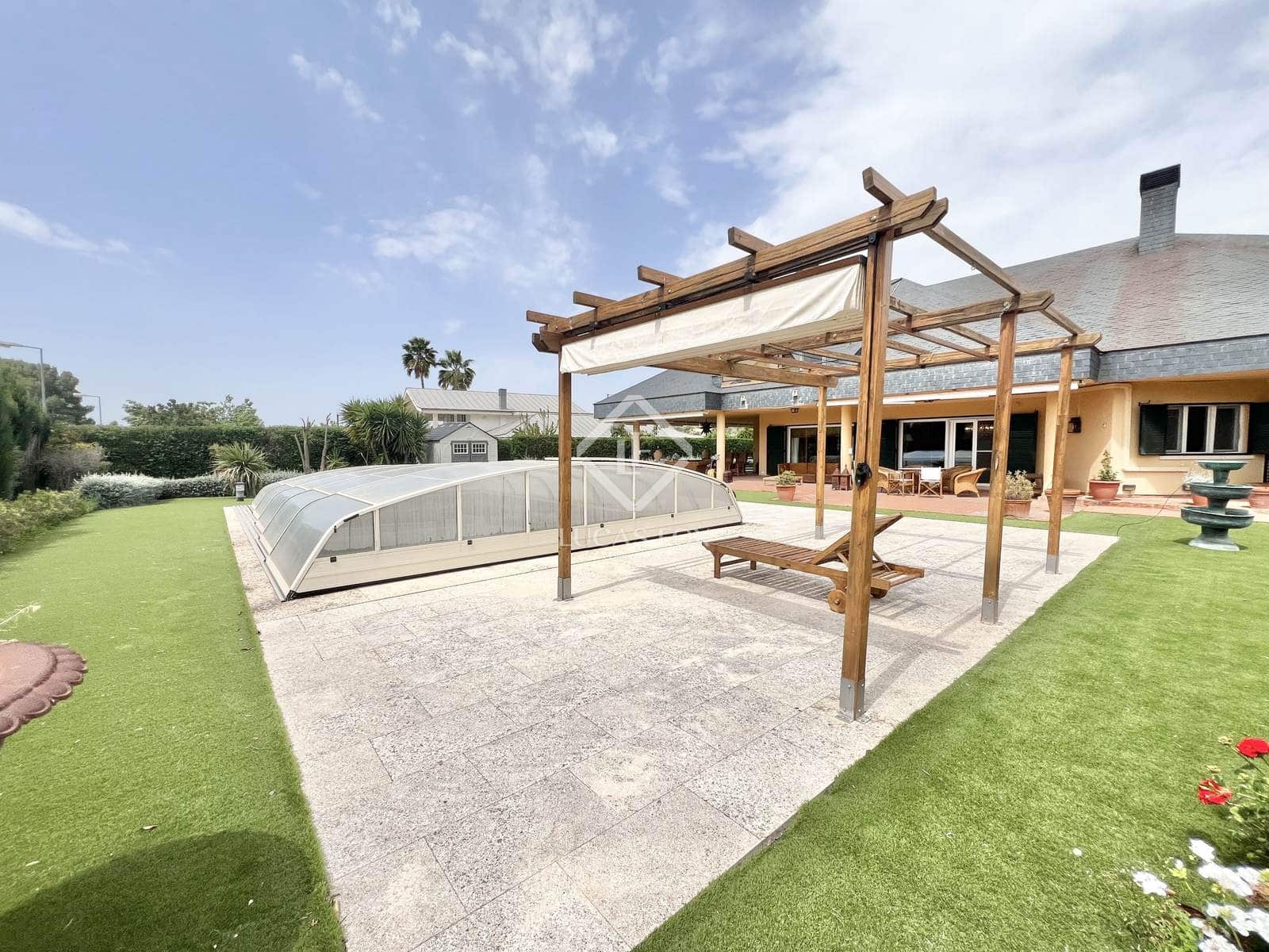 3 soveværelse Villa til salg i Ibi med swimmingpool garage - € 980.000 (Ref: 8967466)