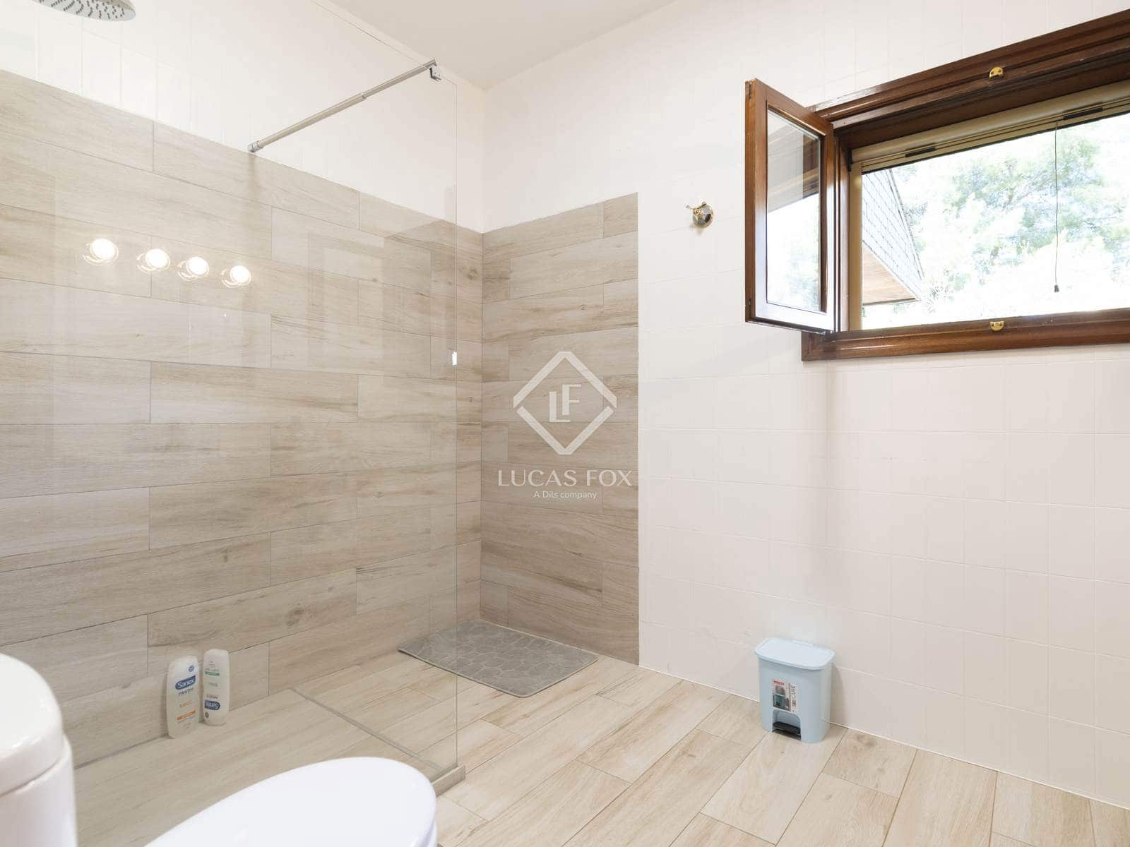 4 chambre Villa/Maison à vendre à La Nucia avec piscine garage - 995 000 € (Ref: 8968754)