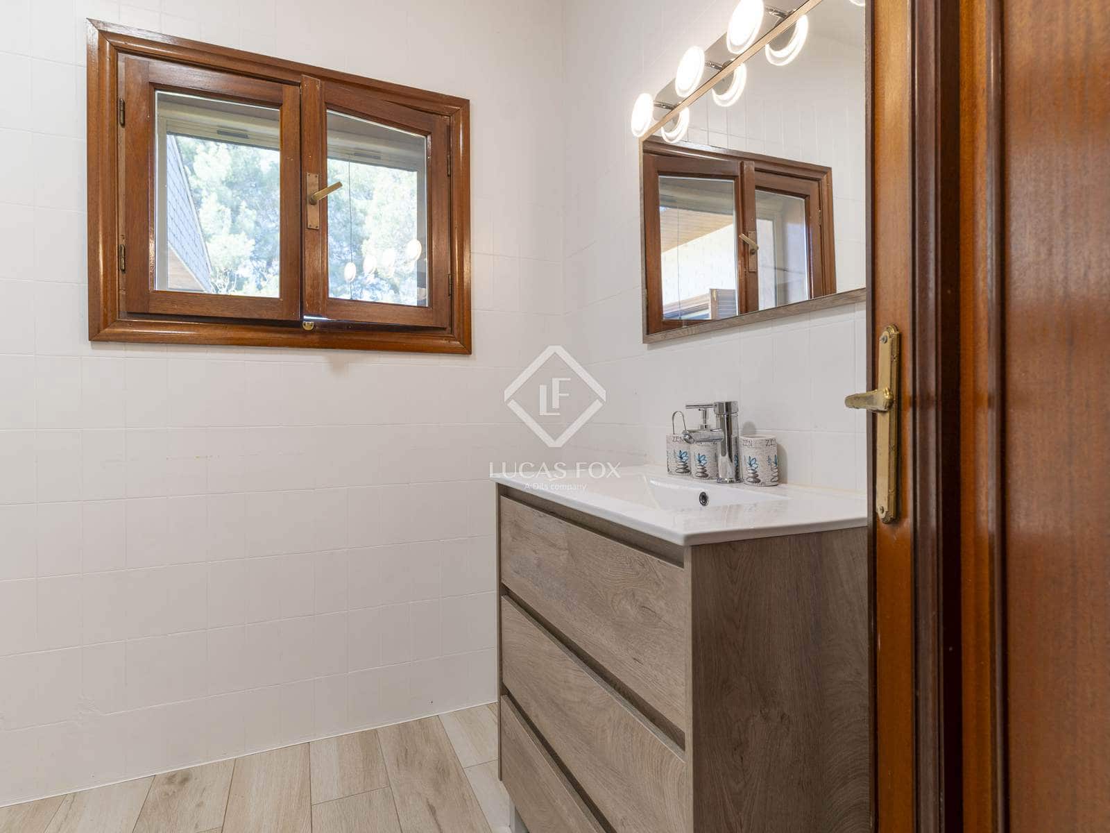 4 chambre Villa/Maison à vendre à La Nucia avec piscine garage - 995 000 € (Ref: 8968754)