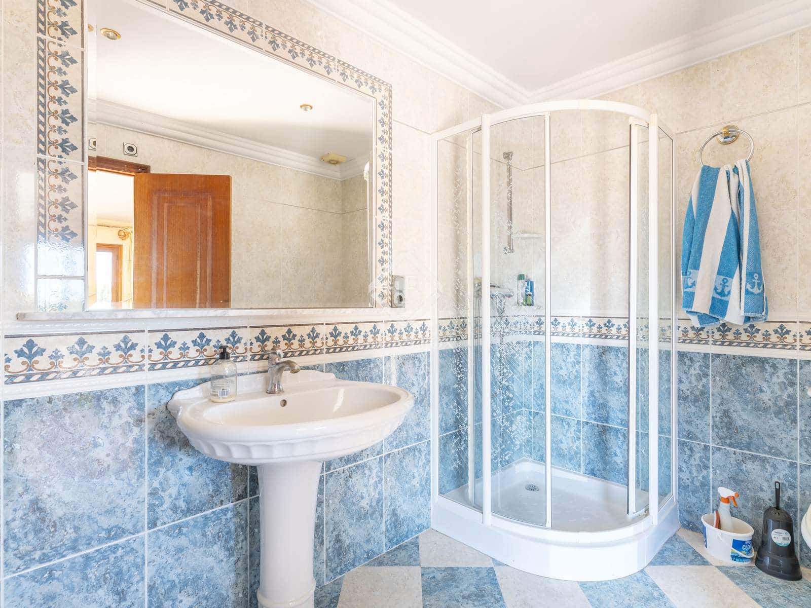 4 chambre Villa/Maison à vendre à La Nucia avec piscine garage - 995 000 € (Ref: 8968754)