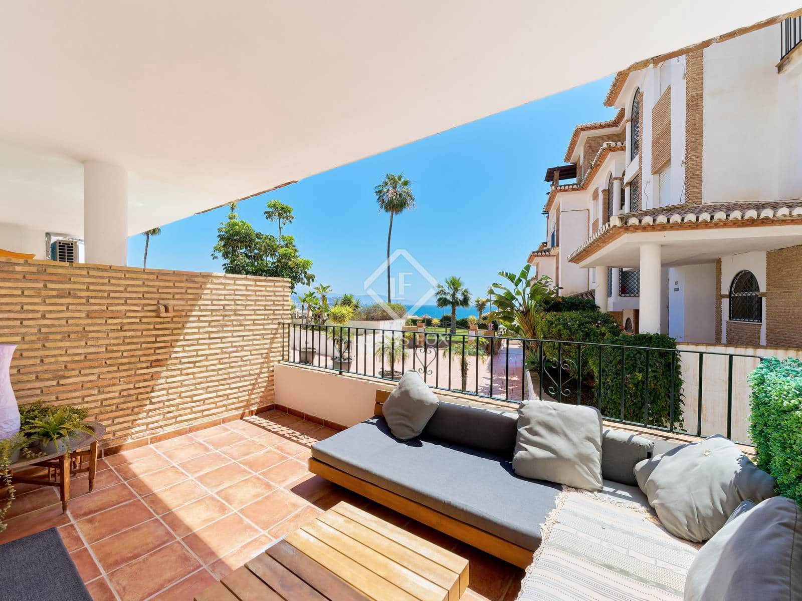 3 quarto Apartamento para venda em Almunecar com piscina - 399 000 € (Ref: 8968785)