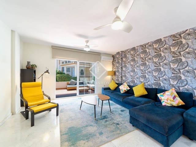 3 bedroom Apartment for sale in Almuñécar with pool - € 399,000 (Ref: 8968785)