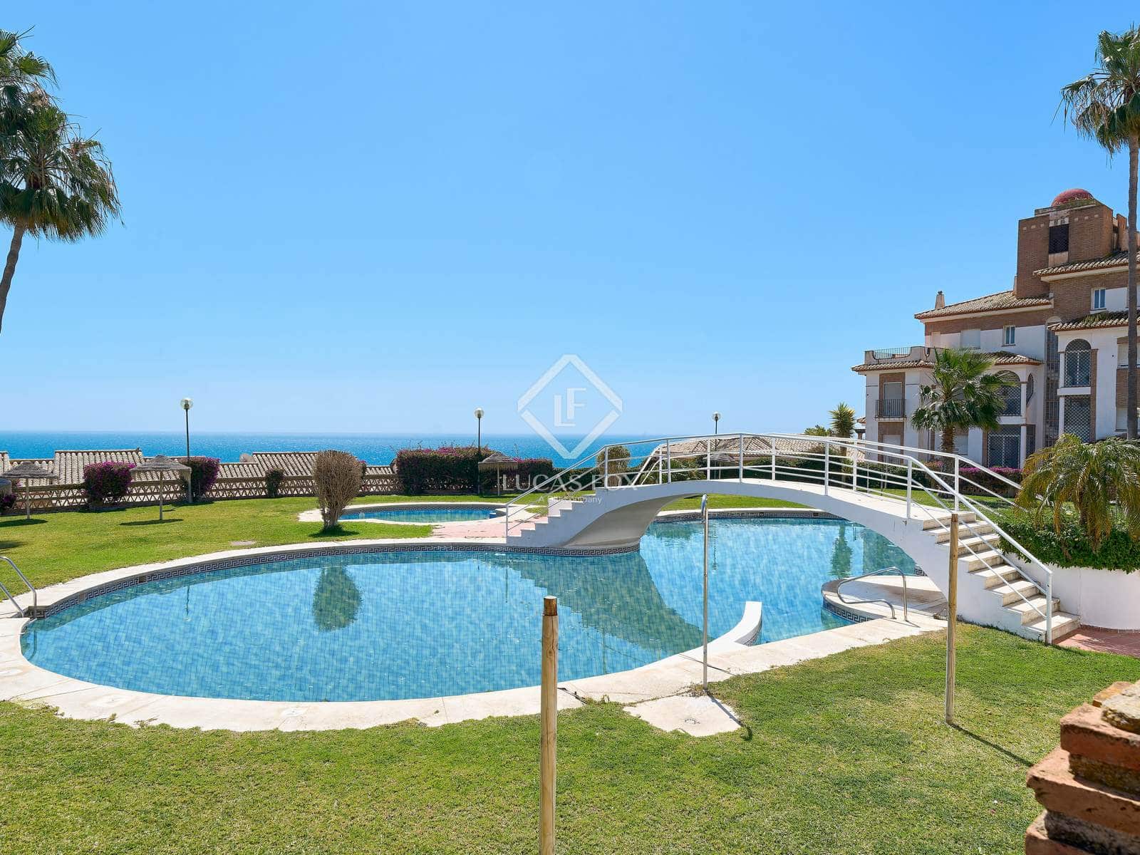 3 quarto Apartamento para venda em Almunecar com piscina - 399 000 € (Ref: 8968785)