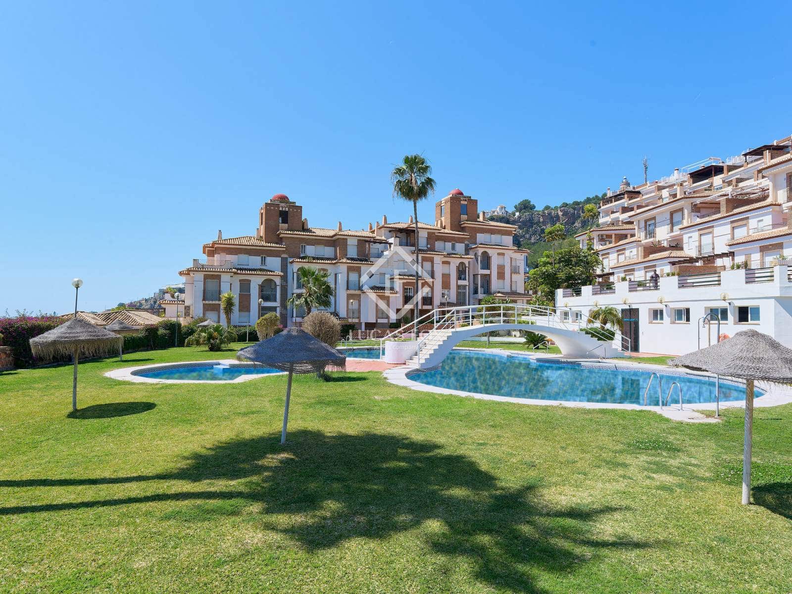 3 quarto Apartamento para venda em Almunecar com piscina - 399 000 € (Ref: 8968785)