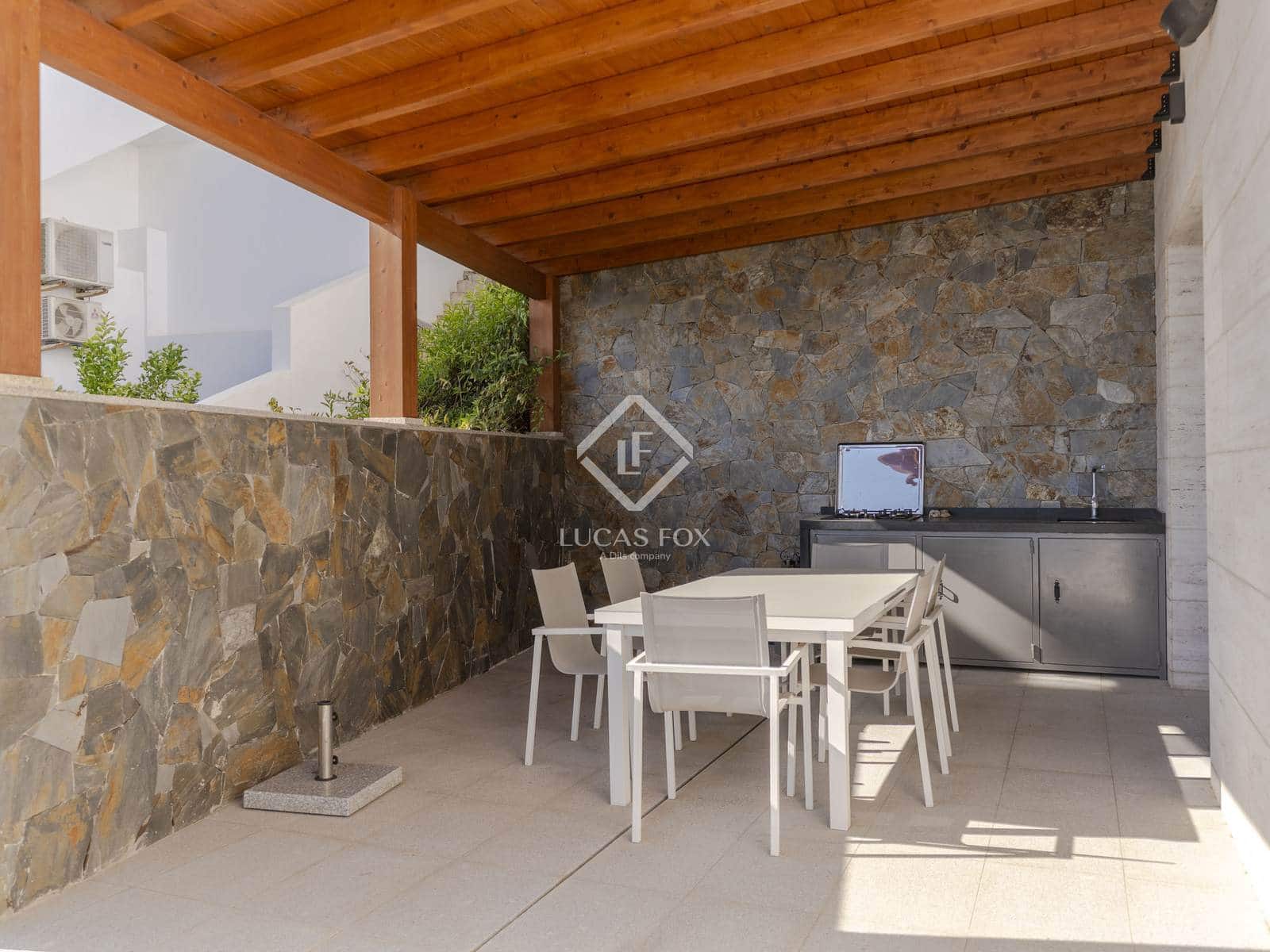 5 soveværelse Villa til salg i Salobrena med swimmingpool garage - € 1.950.000 (Ref: 8968988)