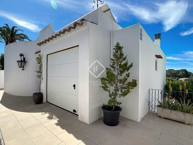 3 soverom Villa til salgs i Ciutadella de Menorca med svømmebasseng garasje - € 1 050 000 (Ref: 8969410)