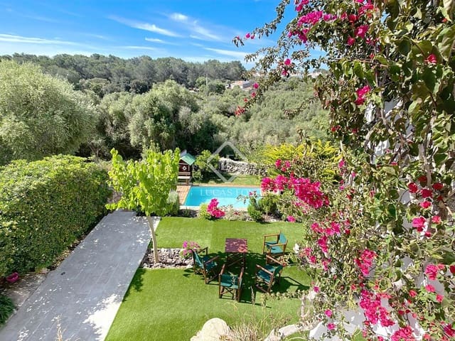 3 soverom Villa til salgs i Ciutadella de Menorca med svømmebasseng garasje - € 1 050 000 (Ref: 8969410)