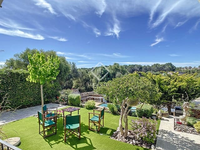 3 soverom Villa til salgs i Ciutadella de Menorca med svømmebasseng garasje - € 1 050 000 (Ref: 8969410)