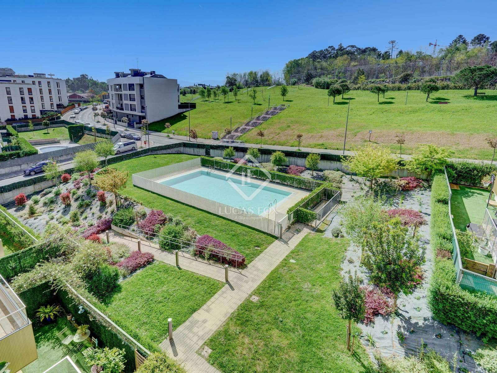 3 soveværelse Lejlighed til leje i Bilbao med swimmingpool garage - € 13.500 (Ref: 8969412)