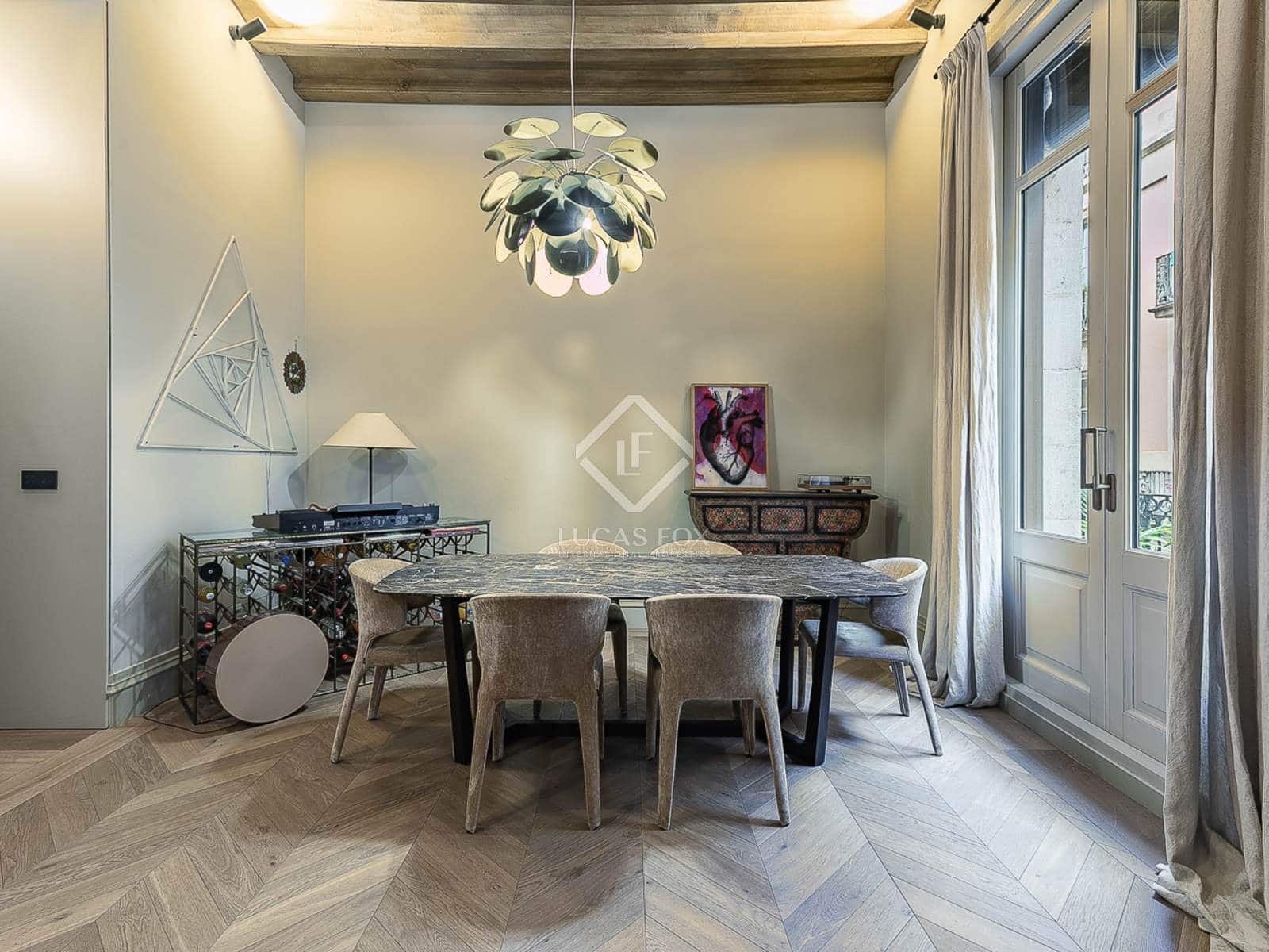 2 slaapkamer Appartement te koop in Barcelona stad - € 949.000 (Ref: 8969524)