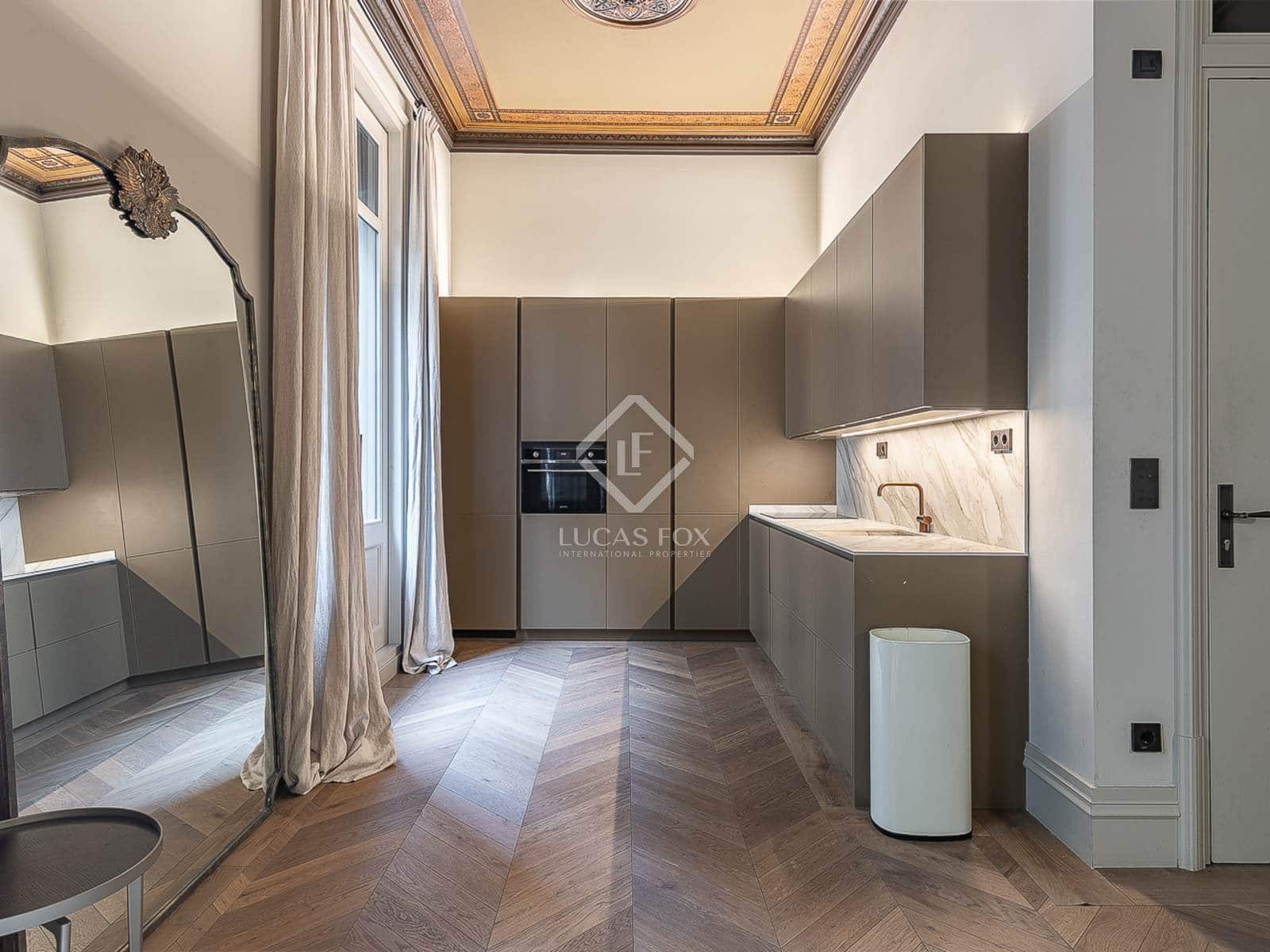 2 slaapkamer Appartement te koop in Barcelona stad - € 949.000 (Ref: 8969524)