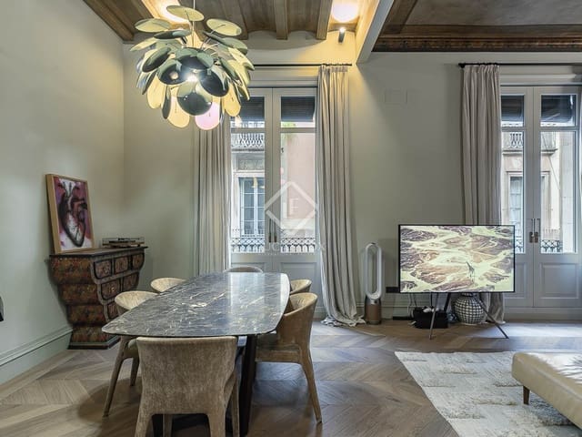 2 slaapkamer Appartement te koop in Barcelona stad - € 949.000 (Ref: 8969524)
