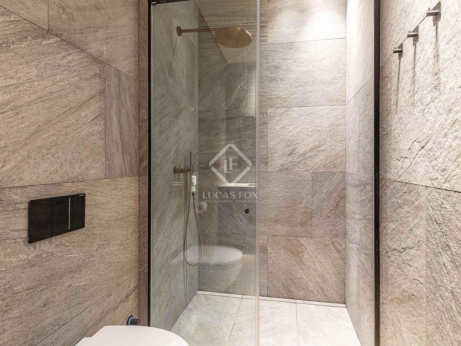 2 slaapkamer Appartement te koop in Barcelona stad - € 949.000 (Ref: 8969524)