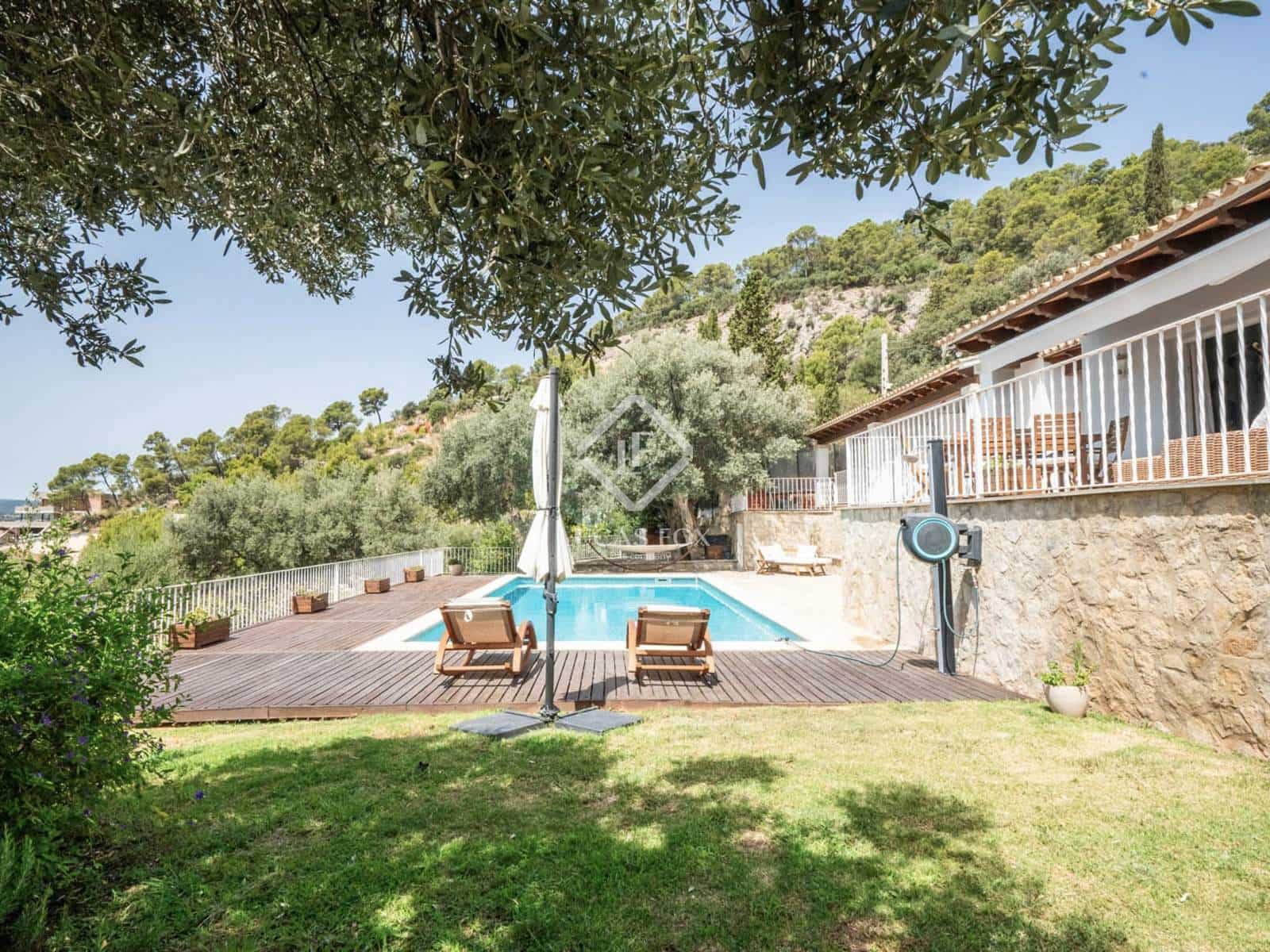 5 soveværelse Villa til salg i Bunyola med swimmingpool garage - € 1.700.000 (Ref: 8969525)