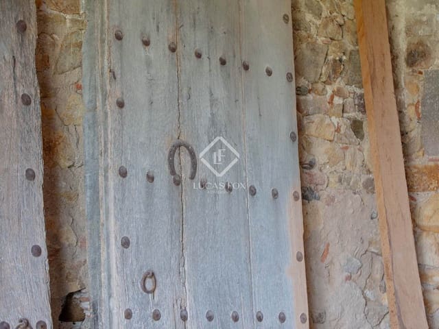 3 makuuhuone Maalaistalo myytävänä paikassa Llagostera mukana 
autotalli - 1 400 000 € (Ref: 8970895)