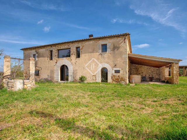 3 makuuhuone Maalaistalo myytävänä paikassa Llagostera mukana 
autotalli - 1 400 000 € (Ref: 8970895)