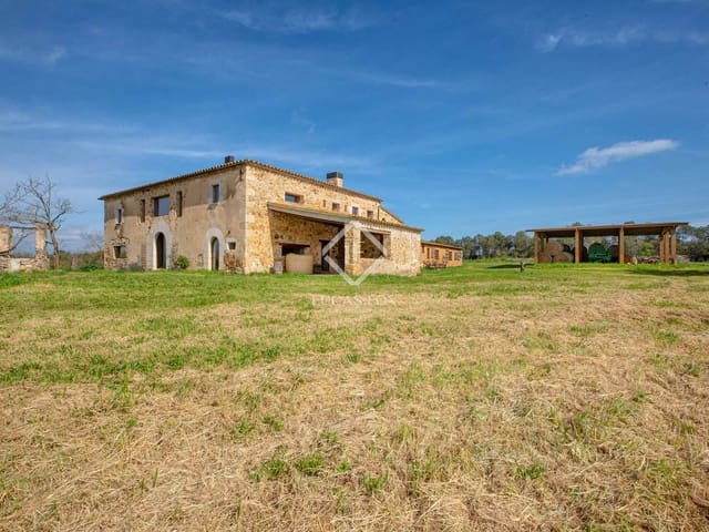 3 makuuhuone Maalaistalo myytävänä paikassa Llagostera mukana 
autotalli - 1 400 000 € (Ref: 8970895)